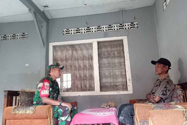 Bangun Keakraban melalui komsos babinsa dan tokoh masyarakat