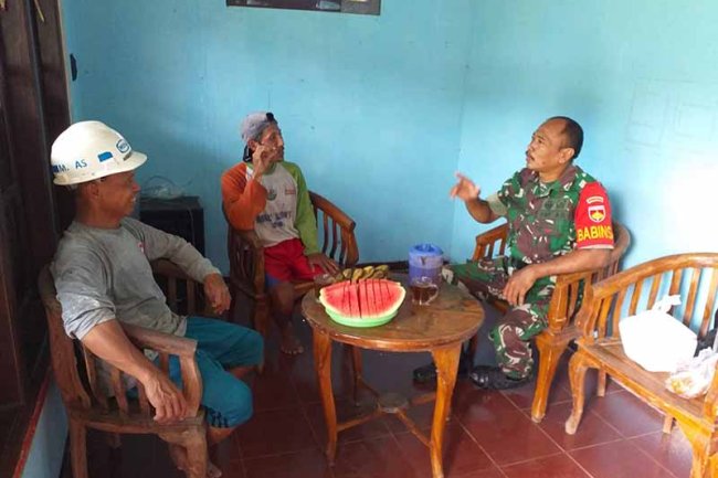 Mewujudkan Keakraban Babinsa Komsos Dengan Warga Binaannya