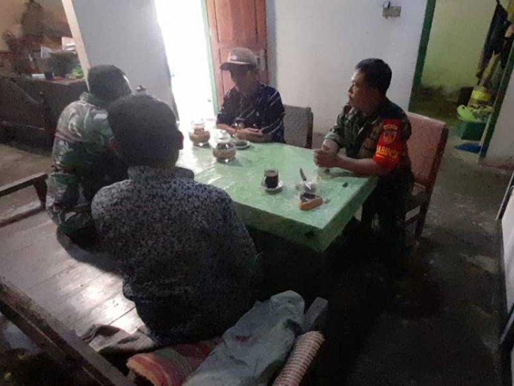 Babinsa Madukara Jalin Silaturahmi dengan Waraga Binaan