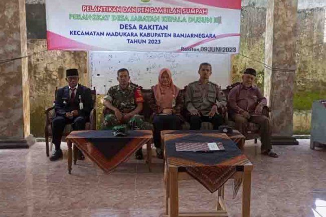 Babainsa Hadiri Pelantikan dan pengambilan sumpah jabatan Kadus