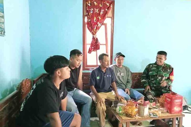 Bangun Keakraban Melalui Komsos Antara Babinsa Dengan Warga Binaan