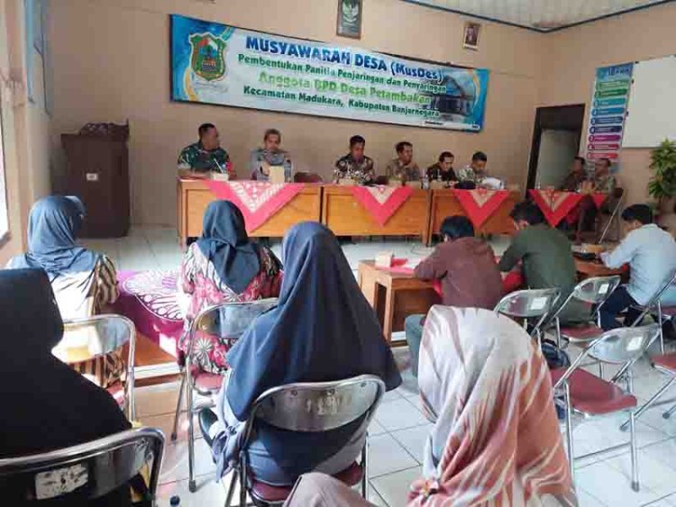 Rumuskan Langkah, Babinsa Madukara Hadiri Rapat Pembentukan Panitia Pemilihan BPD