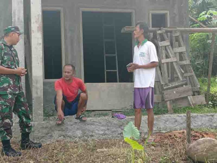 Keakraban Babinsa  Madukara Dan Warganya,Tumbuhkan Kekompakan Serta Kemanunggalan