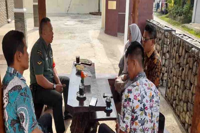 Perbarui Data Masyarakat, Babinsa Lakukan Puldatater