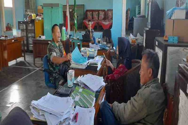 Perbarui Data Masyarakat Babinsa Madukara Lakukan Puldatater