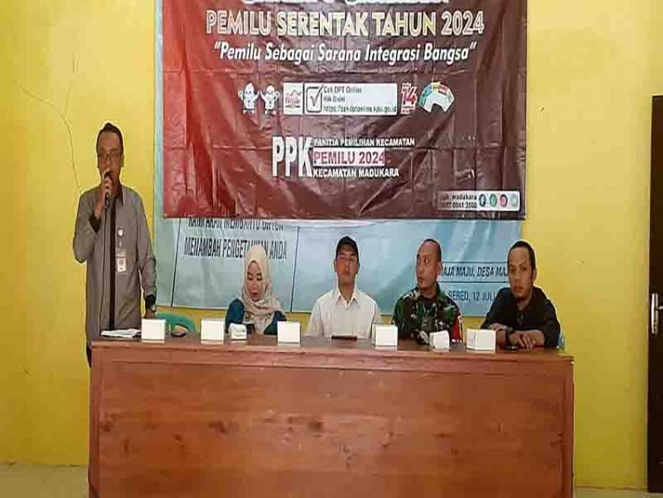 Babinsa Madukara Serda Febri Hadiri Sosialisasi Pemilih Pemilu 2024