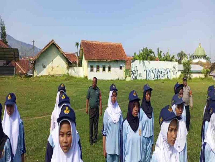 Siapkan Calon Anggota Paskibraka Tingkat Kecamatan, Babinsa Koramil Madukara Ikut Serta Dalam Tim Seleksi