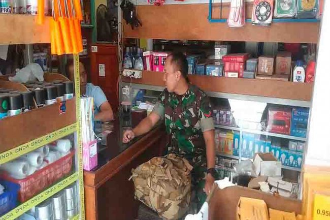 Mewujudkan Keakraban, Babinsa Madukara Komsos Warga Binaan