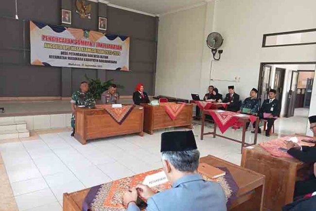 Babinsa Hadiri Pelantikan Badan Permusyawaratan Desa (BPD).