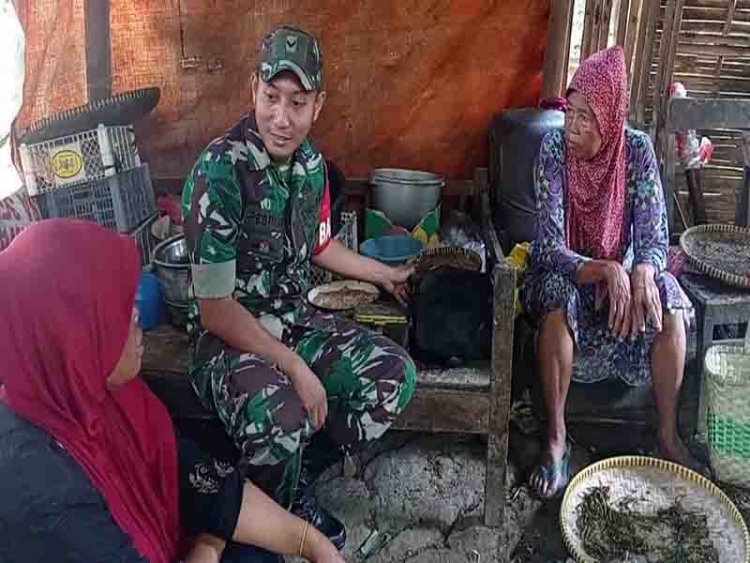 Mewujudkan Keakraban, Babinsa Koramil Madukara Komsos Warga Binaan