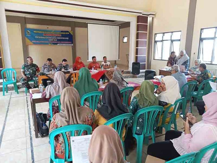Hadiri Musrenbangdes, Babinsa Koramil 14/Madukara Dukung Program Pemerintah