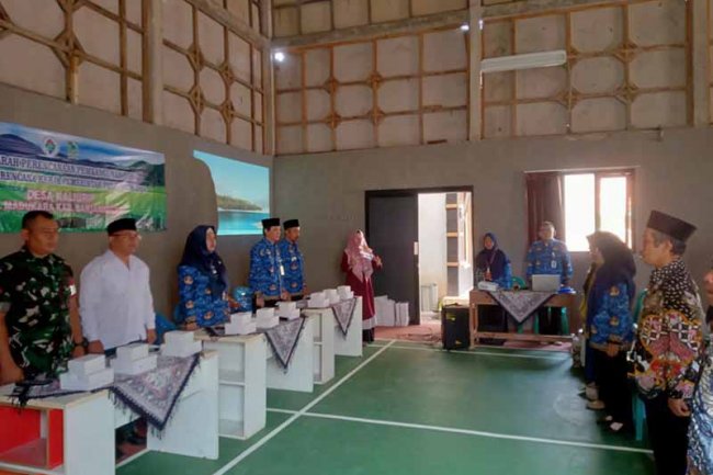 Hadiri Musrenbangdes, Babinsa Koramil 14/Madukara Dukung Program Pemerintah