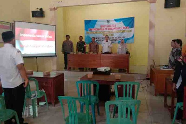 Hadiri Musrenbangdes, Babinsa Koramil 14/Madukara Dukung Program Pemerintah