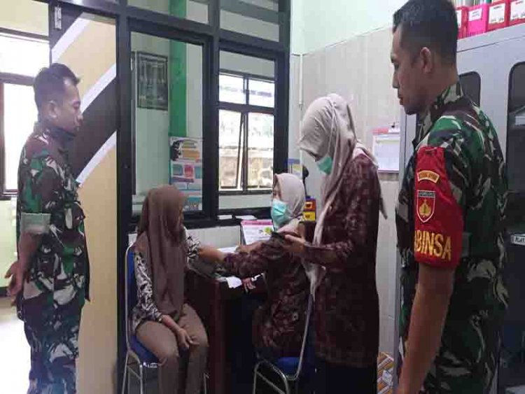 SUKSESKAN PROGRAM KB BABINSA MADUKARA MELAKSANAKAN PENDAMPINGAN DI PUSKESMAS WILAYAH BINAAN
