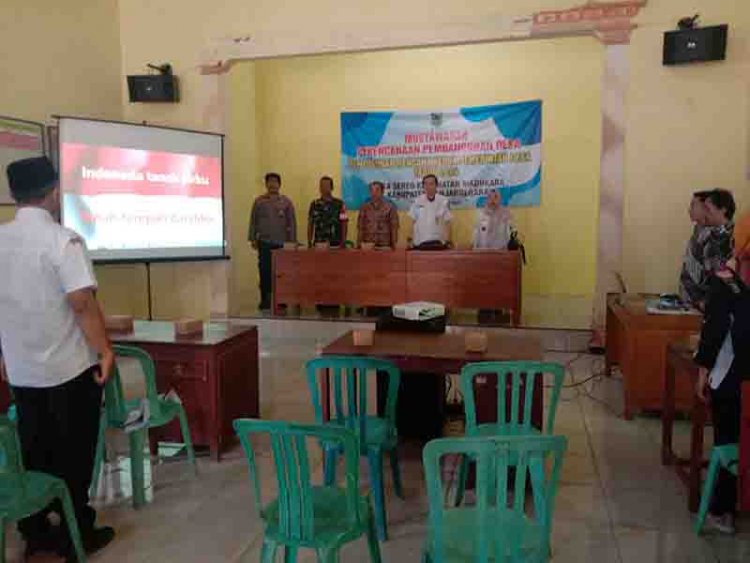 Hadiri Musrenbangdes, Babinsa Koramil 14/Madukara Dukung Program Pemerintah