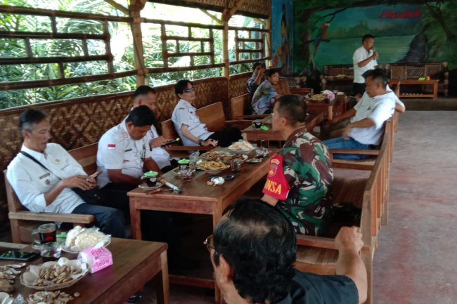 Babinsa Hadiri Pertemuan Rutin IKKDES