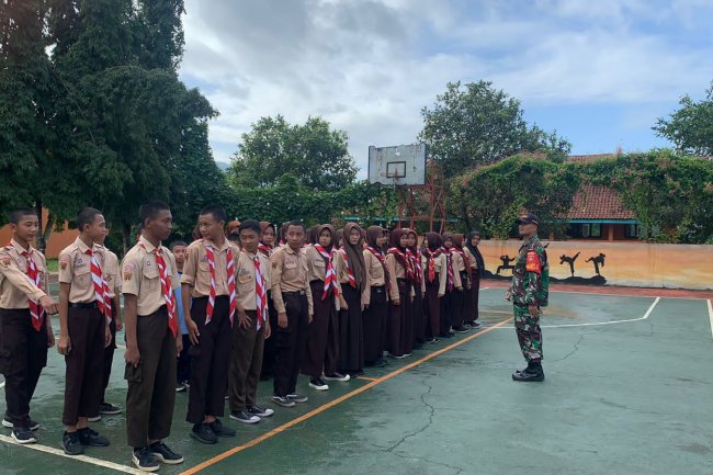 TANAMKAN KARAKTER CINTA TANAH AIR, BABINSA KORAMIL 14/MADUKARA