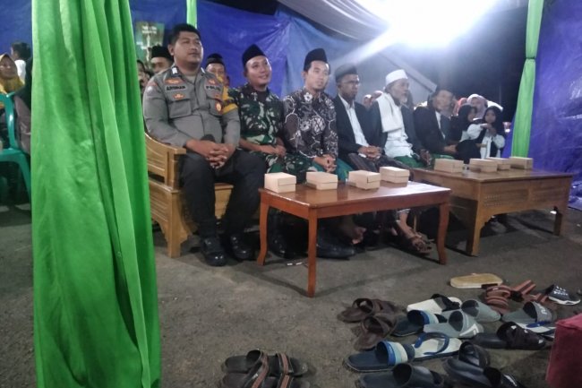 BABINSA KORAMIL 14/MADUKARA HADIRI PENGAJIAN ISRA MI’RAJ