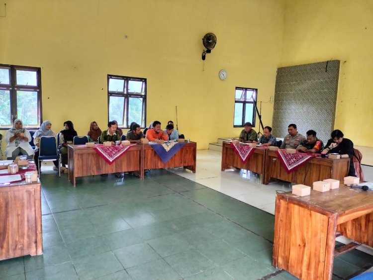 Babinsa Koramil 14/Madukara Hadiri Rapat Penetapan DPT Pilkades   