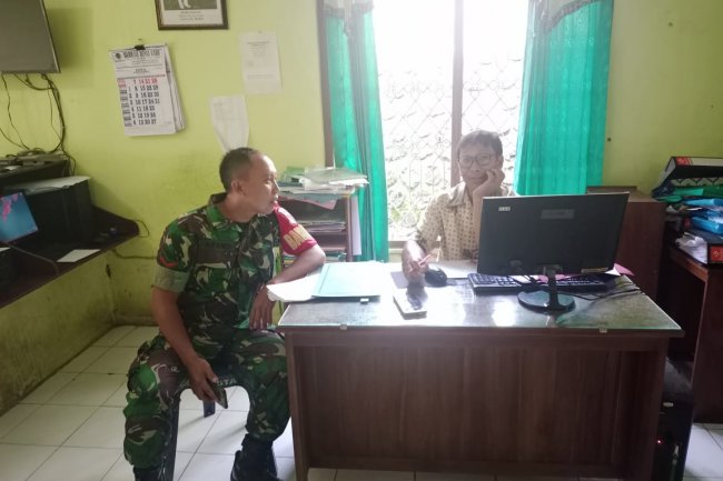 Perbarui Data Masyarakat, Babinsa Lakukan Puldatater