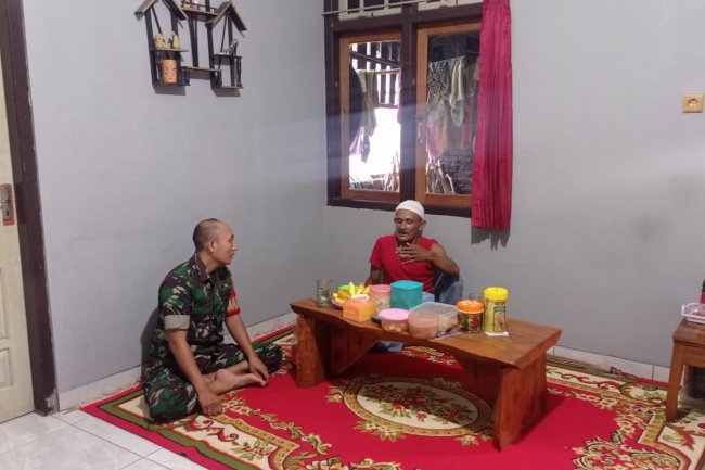 Bincang santai, jaga Hubungan Baik Babinsa Komsos Dengan Warga Binaan