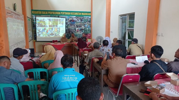 BABINSA HADIRI RAPAT PENYULUHAN BIDANG PERTANIAN DAN KETAHANAN PANGAN DI DESA BINAAN