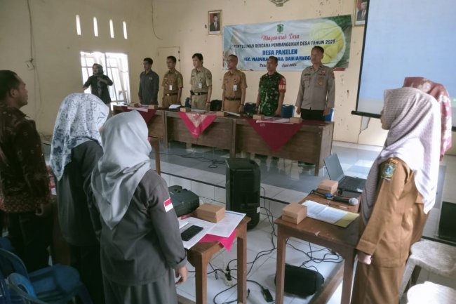 Babinsa Hadiri Rapat Musdes dalam Rangka Rencana Kerja Pemerintah Desa (RKPDES) Desa Pakelen