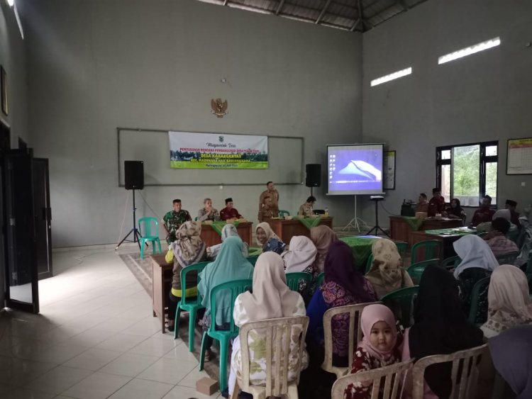 Babinsa Hadiri Rapat Musdes dalam Rangka Rencana Kerja Pemerintah Desa (RKPDES) Desa Gununggiana