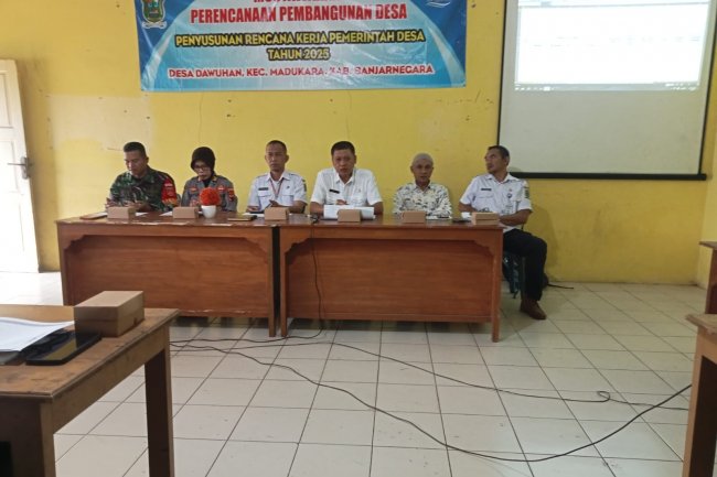 Babinsa Koramil 14/Madukara Hadiri Musdes  RKP Desa Dawuhan