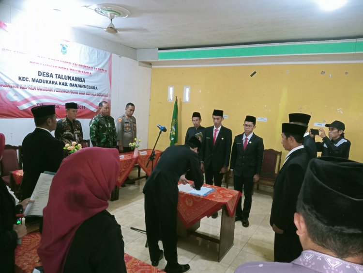 Hadiri Pelantikan Perangkat Desa, Danramil Koramil 14/Madukara Harapkan Pejabat Baru Mendedikasikan Untuk Kepentingan Masyarakat.