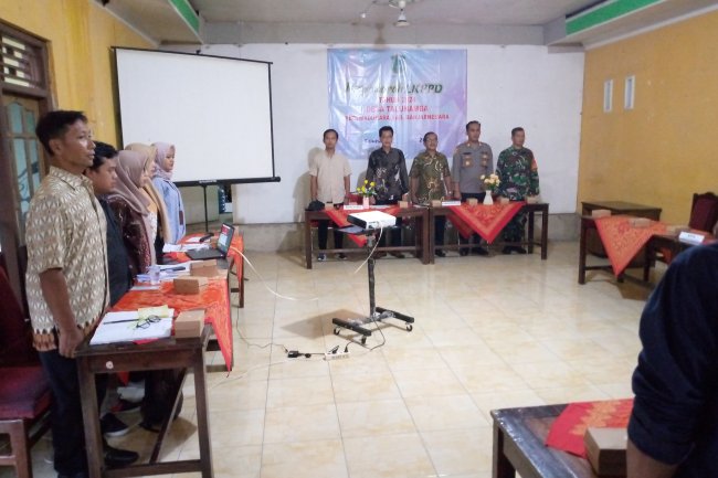 Babinsa Hadiri Rapat Musyawarah Desa di Desa Talunamba 