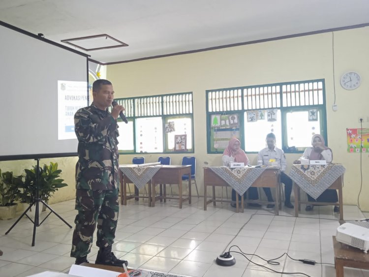 Babinsa hadiri kegiatan advokasi 7 kebiasaan anak Indonesia hebat di wilayah kec.madukara.