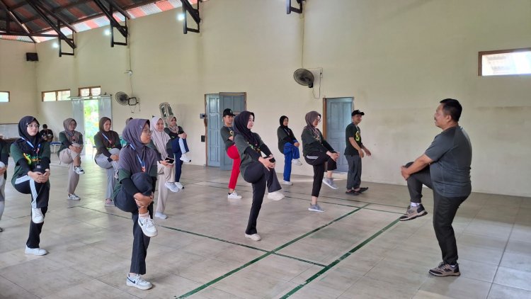 BABINSA MELAKSANAKAN SENAM BERSAMA KKN