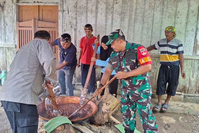 Babinsa Dukung Lomba membuat jenang Semarakkan Peringatan HUT RI Ke-80.