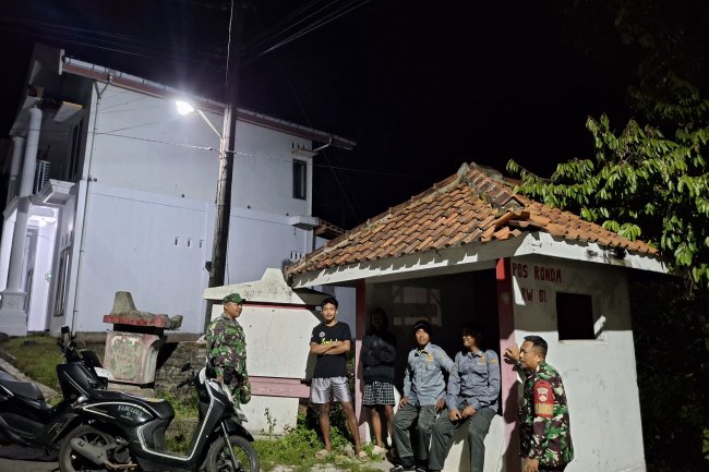 Patroli Gabungan TNI, Perkuat Siskamling dan Sosial